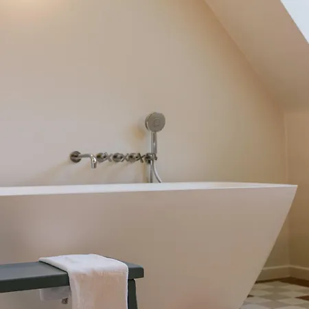 Villa Huswell - Lactea - Eco-luxury Retreat